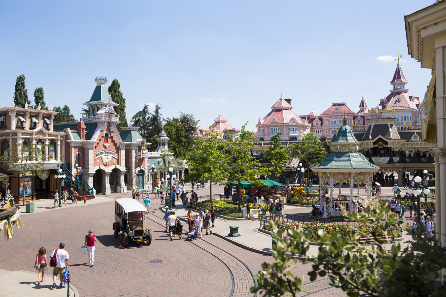 © Disney