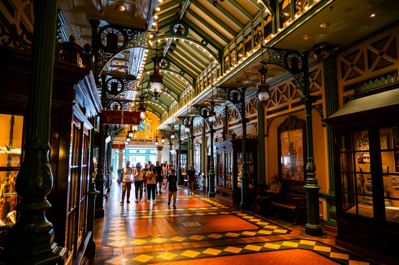 © DLP Explorers