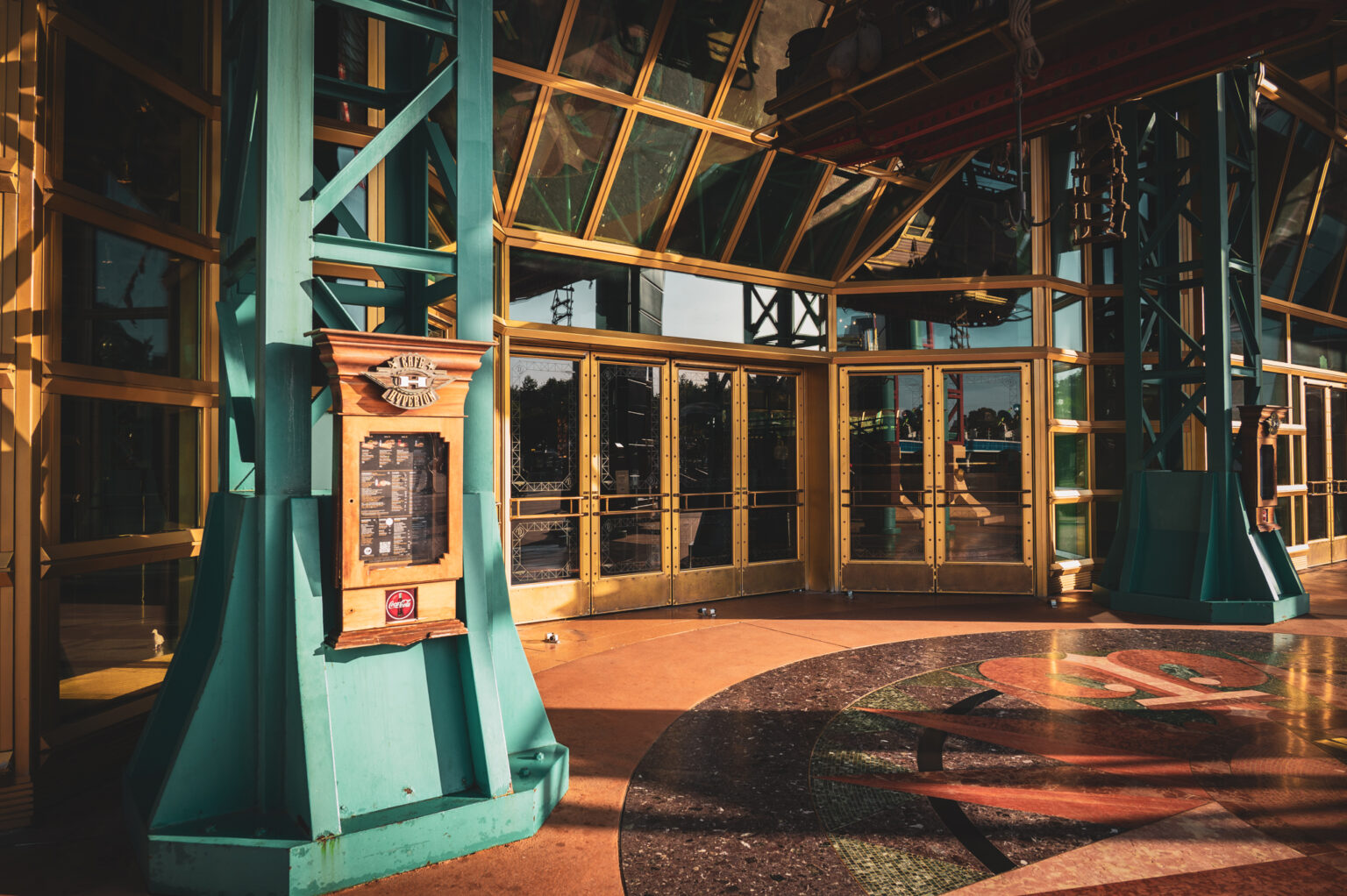 © DLP Explorers
