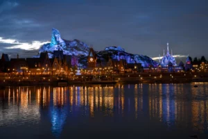 World of Frozen onthuld: Attracties, Restaurants en een Robot-Olaf World of Frozen - © Disney