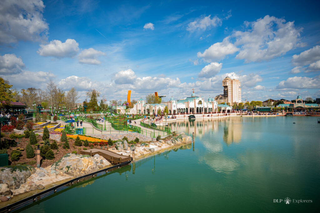 Das neue Themenland Adventure Way in Disney Adventure World - © DLP Explorers