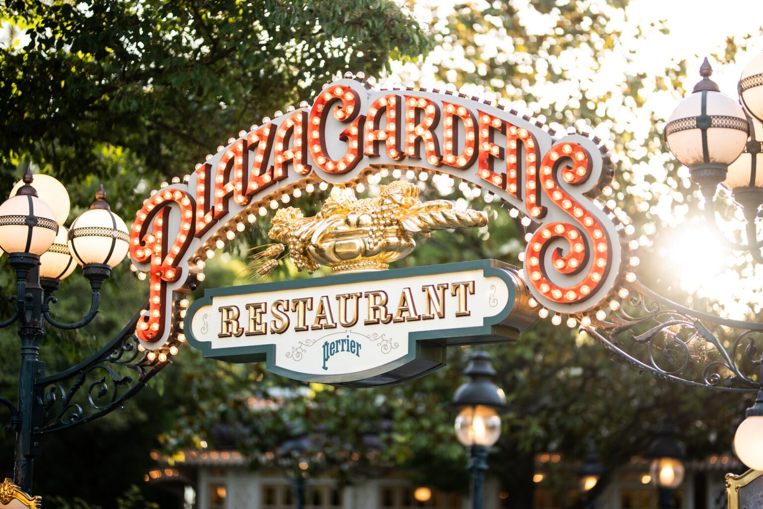 Plaza Gardens Restaurant - © Disney