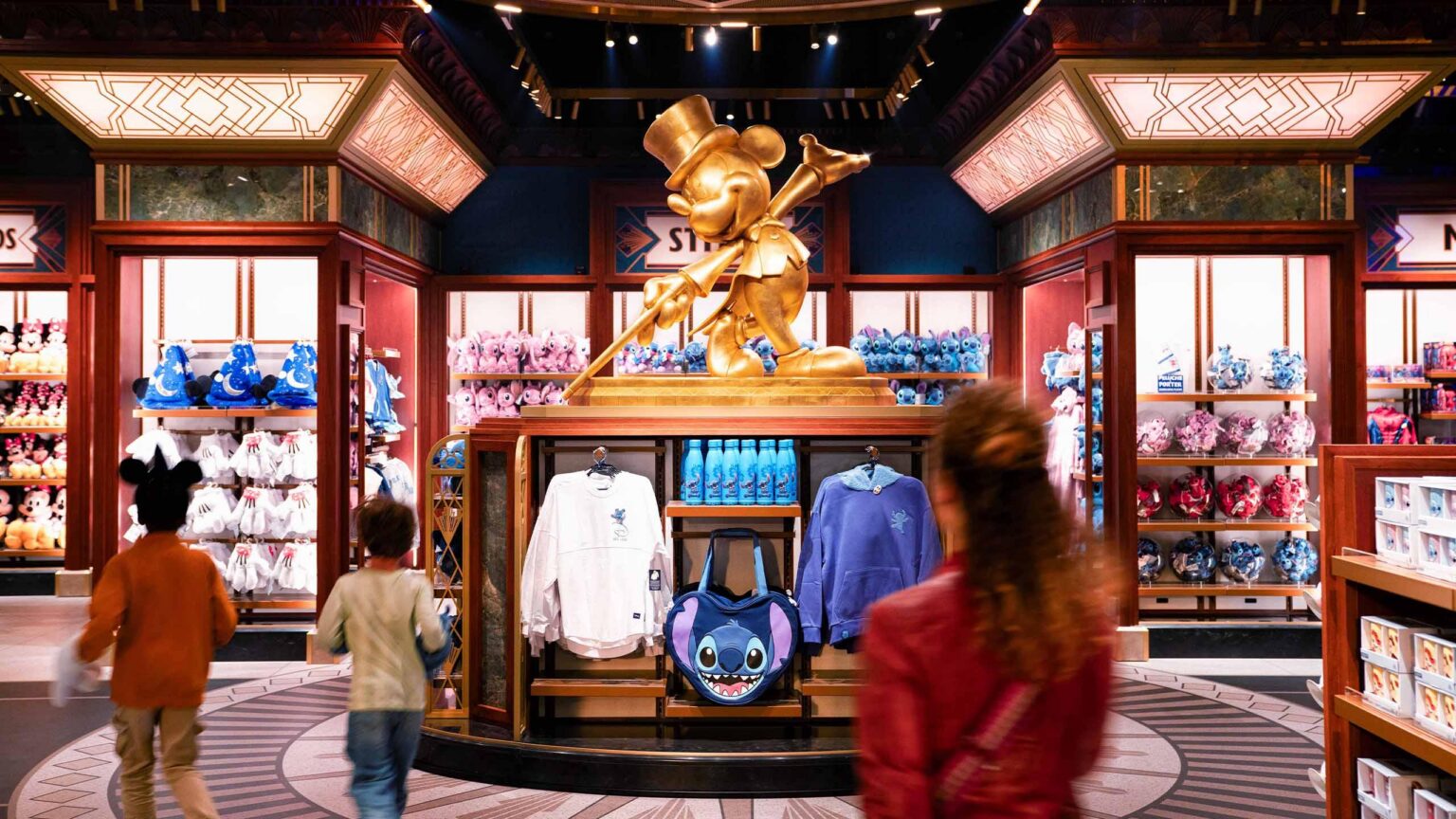 Mickey's of Hollywood Boutique - © Disney