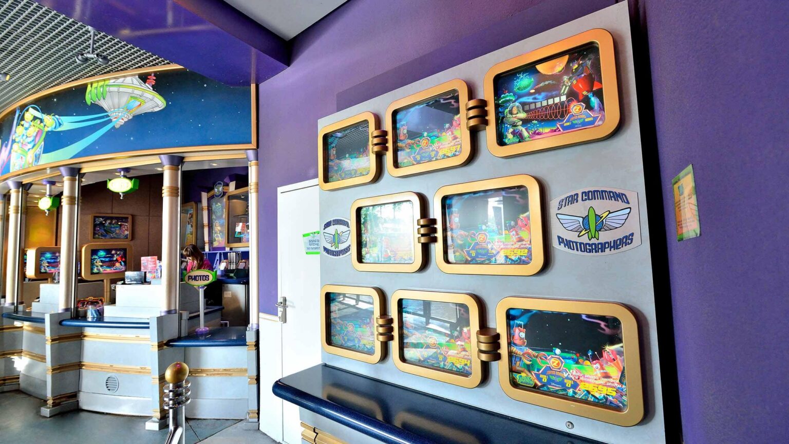 Star Command Photographers - © Disney