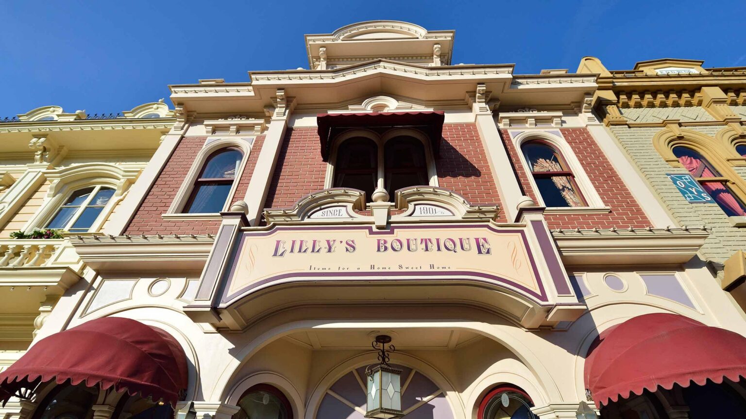 Lilly's Boutique - © Disney