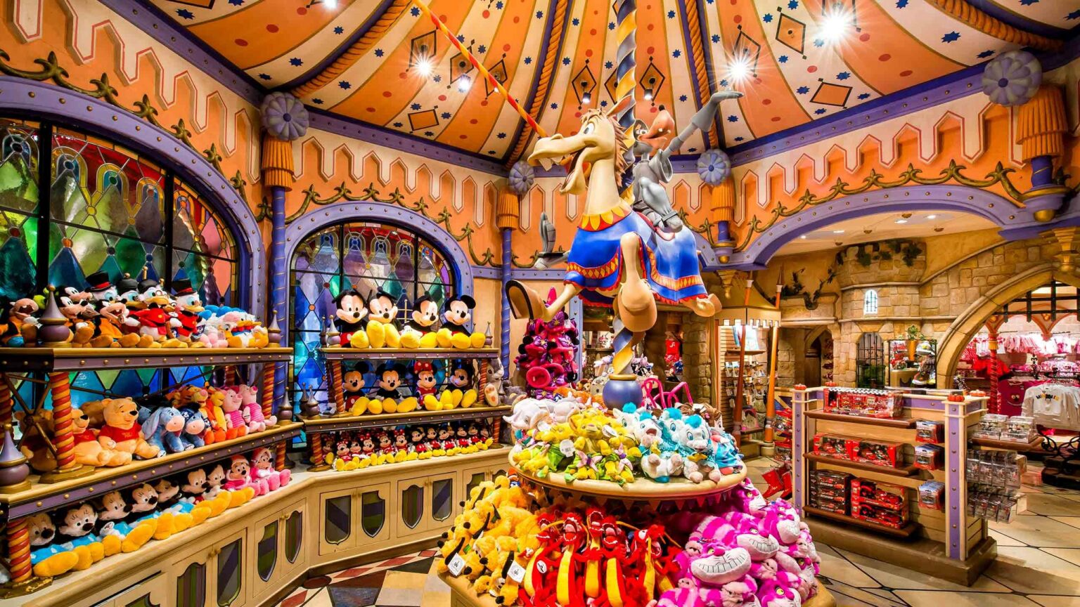 Sir Mickey’s Boutique Sir Mickey's Boutique - © Disney
